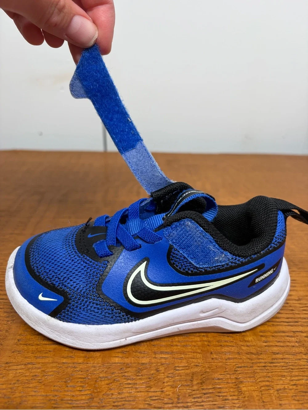 Nike Cosmic Runner Baby/Toddler Sneakers Royal Blue - Size 6C